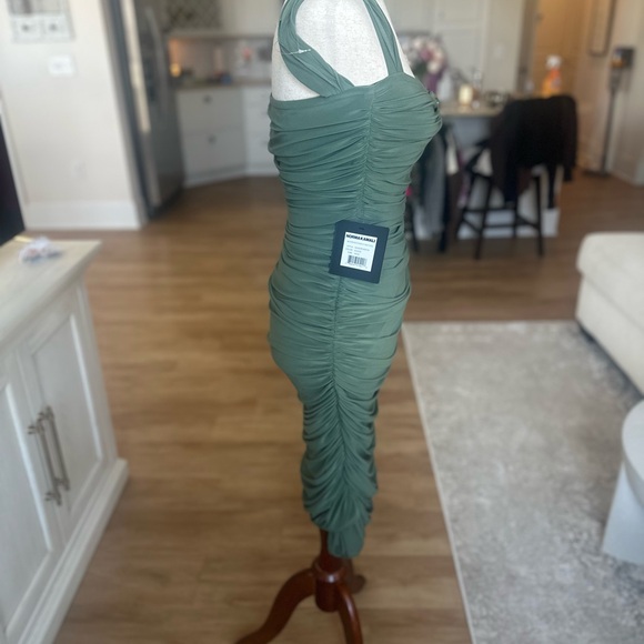 Norma Kamali Walter Midi Dress - Picture 2 of 2